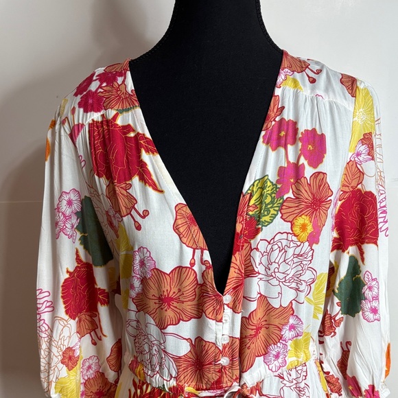 Petal & Pup Red and Cream Floral Maxi/Midi Dress US6
Cottagecore - Picture 5 of 14